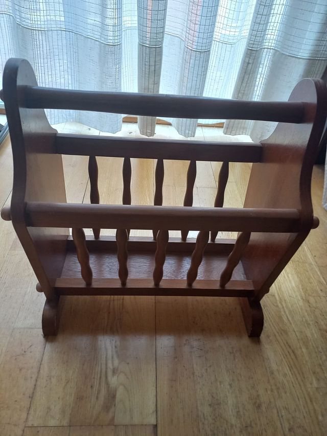 Revistero madera