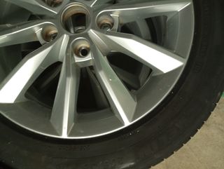 Llantas con neumáticos