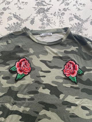 Camiseta militar de Pull&Bear