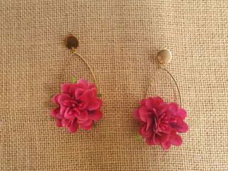 Pendientes flor fucsia