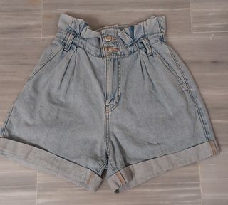 Pantalon vaquero corto Demin talla XS Bershka Cint