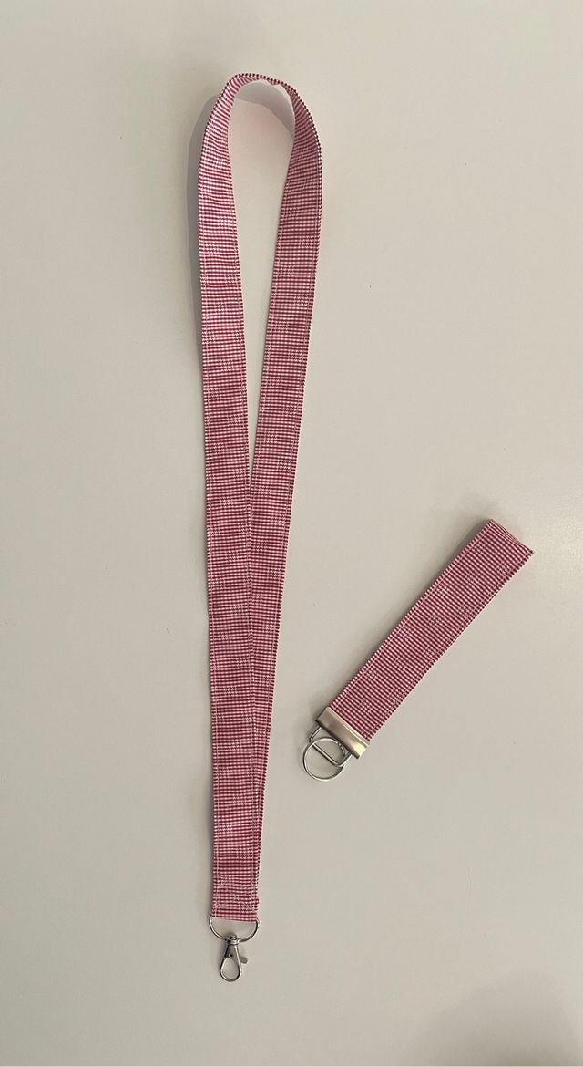 Colección Vichy. Lanyard y llavero