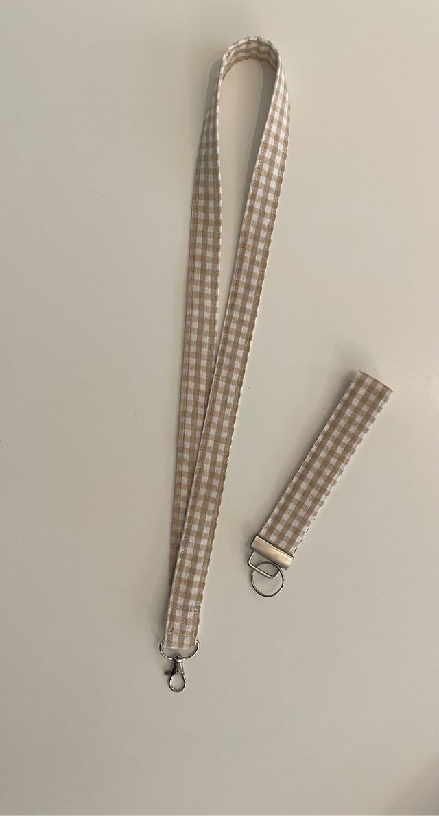 Colección Vichy. Lanyard y llavero