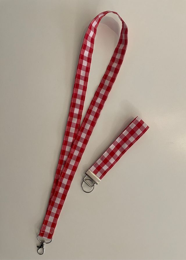 Colección Vichy. Lanyard y llavero
