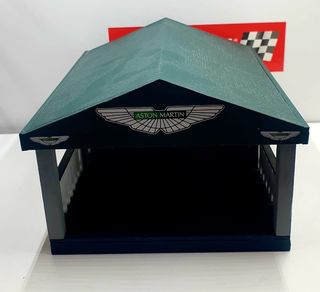 Scalextric slot boxes carpa Aston martin
