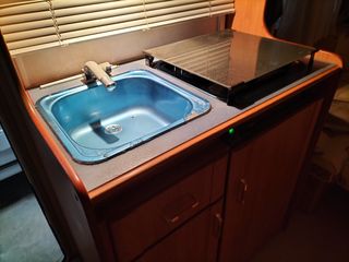 Caravana moncayo serie oro  900 kg