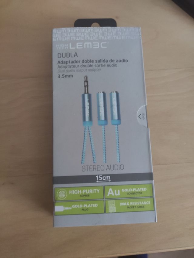 Cable de auriculares de doble salida 