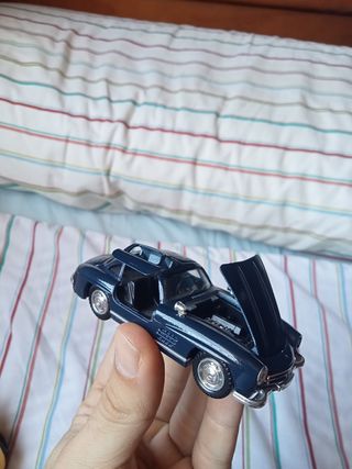 Mercedes 300SL a escala 1/43