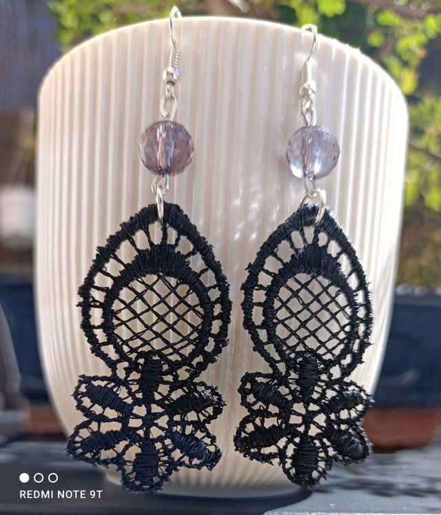 Pendientes handmade negros abalorios