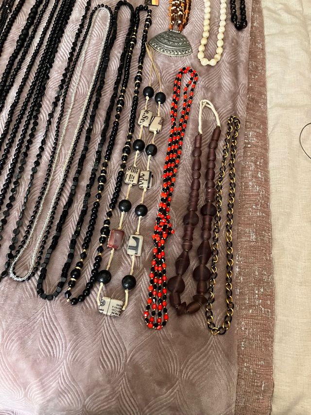 Collares