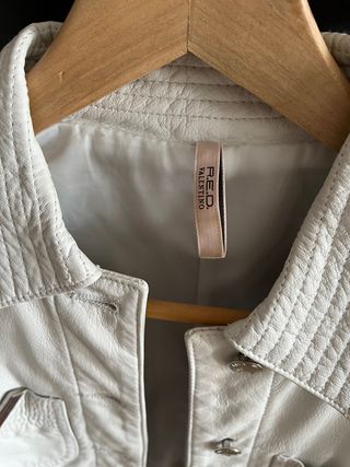 Cazadora Valentino Red