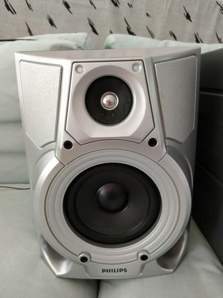 PHILIPS MINI HIFI SYSTEM FW768P