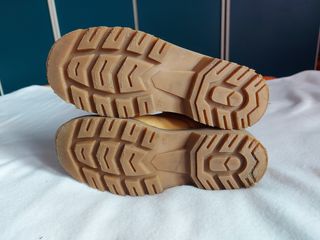 Stivaletti caterpillar bimbo bimba n.36