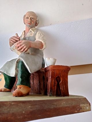 Belén Napolitano Figura Barro 24 cms
