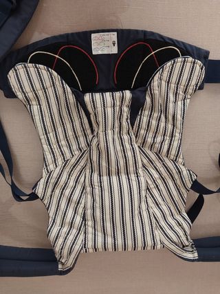 mochila porteo bebé ergobaby