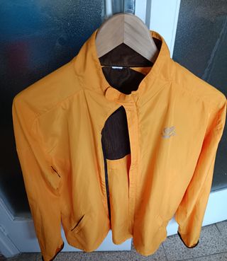 KALENJI. Chaqueta cortavientos running. 