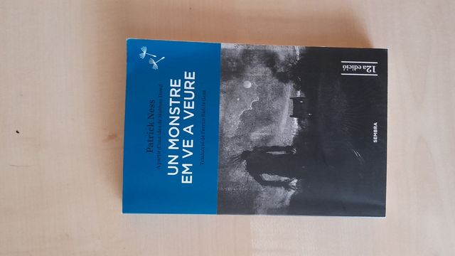 Un monstre em ve a veure