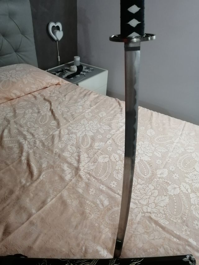 Spada katana drago lama in acciaio non affilato