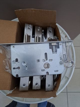 Fechadura quadrada inox