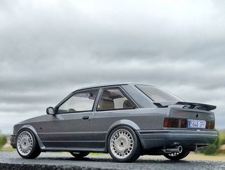 Ford Escort RS Turbo MCG 1/18