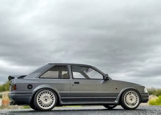 Ford Escort RS Turbo MCG 1/18