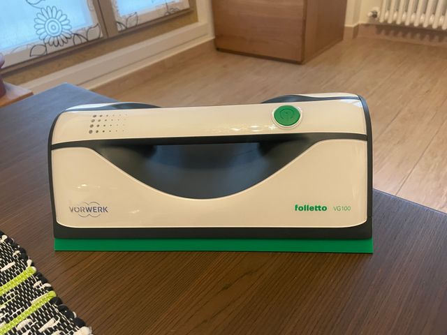 Lavavetro Folletto VG100