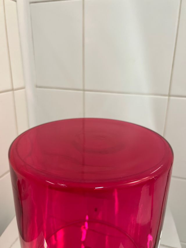 Vaso in vetro fuxia