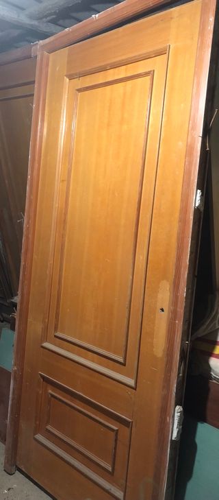 Puertas interior madera maciza