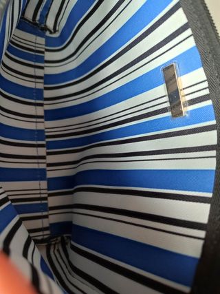 Bolso Shopper guess con pochette a juego