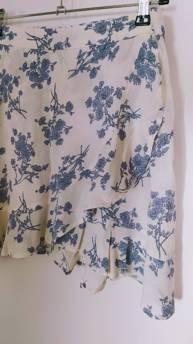 Falda corta de verano