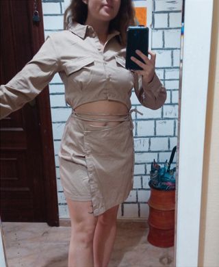 Mono corto con aberturas L 40