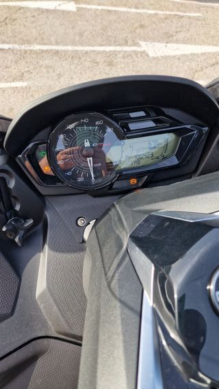 BMW C650 Sport blanca