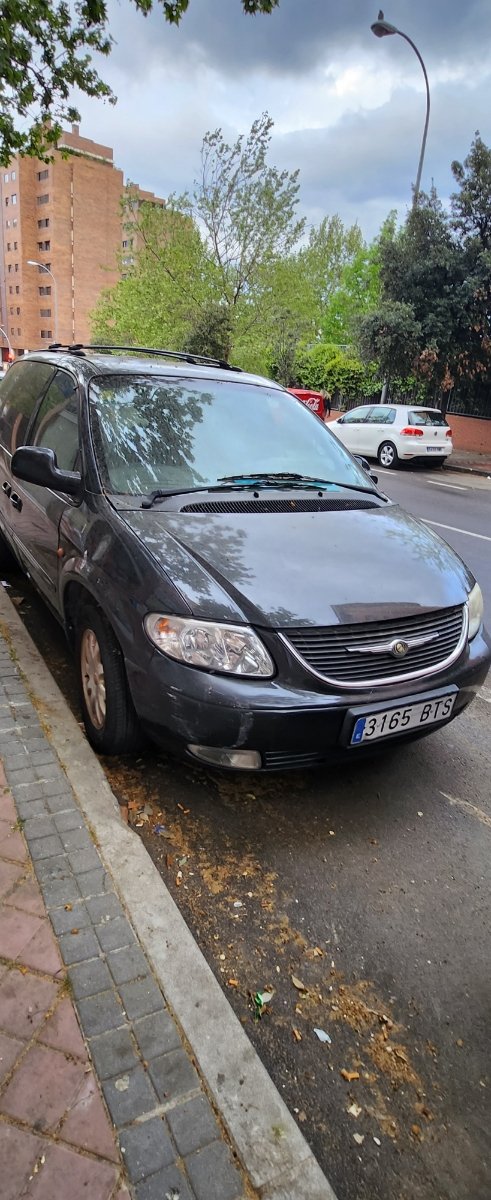 Chrysler Voyager 2000 - foto 1