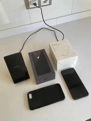IPhone 8 64gb con cargador magnético