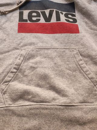 jersey Levis.