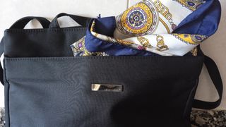 Bolso hombro negro. A estrenar. Muy cómodo 