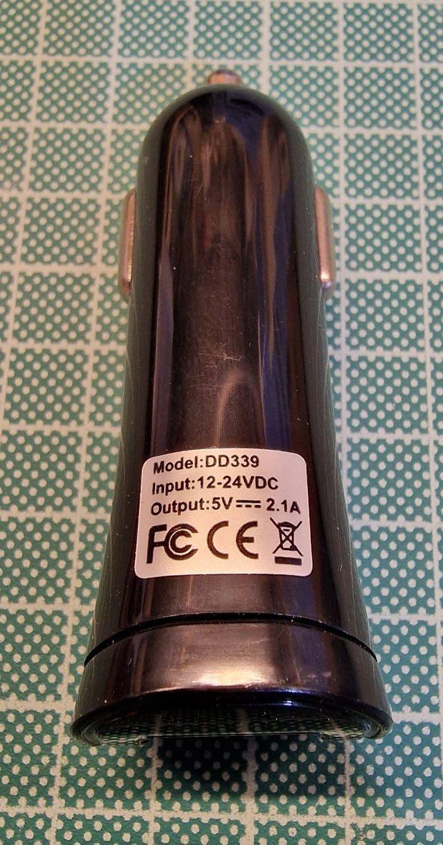 Cargador Coche 12v-24v Xtar usb Salida 5.0v 2.1A