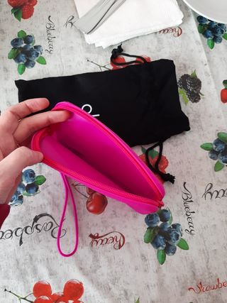 pochette in silicone