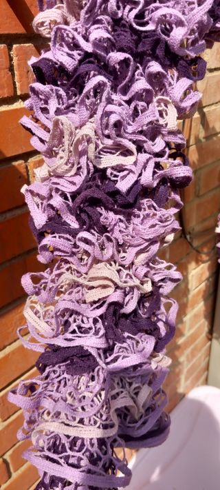 bufanda lila, cuello