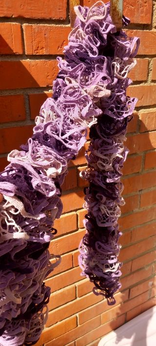 bufanda lila, cuello