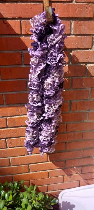 bufanda lila, cuello