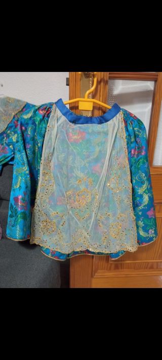 Traje de fallera, con corpiño de 3-4 años