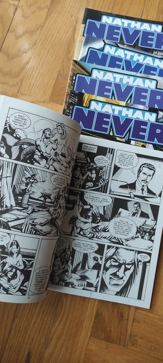 📚🔥LOTE🔥 16 comics Nathan Never