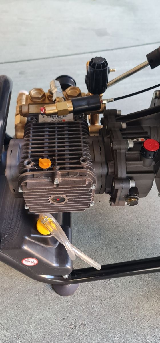 Hidrolimpiadora profesional Comet Italy