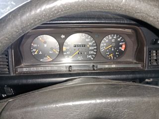 Mercedes-Benz Clase E 1990