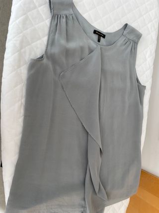 Top Massimo Dutti color grisáceo azulado