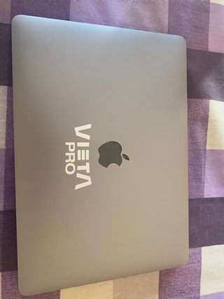 MacBook Air M1 2022 seminuevo