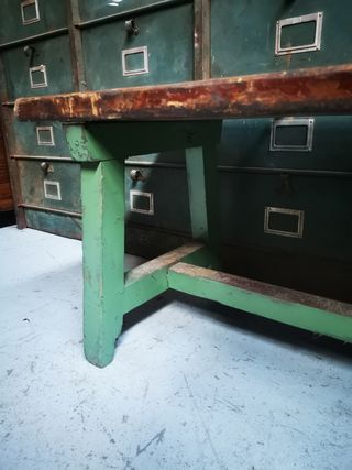 banco de madera antiguo.