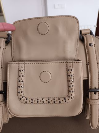 Bolso de piel Beige marca Hugo BOSS para chica