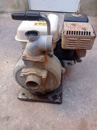 Se vende motobomba Honda WH 20 X